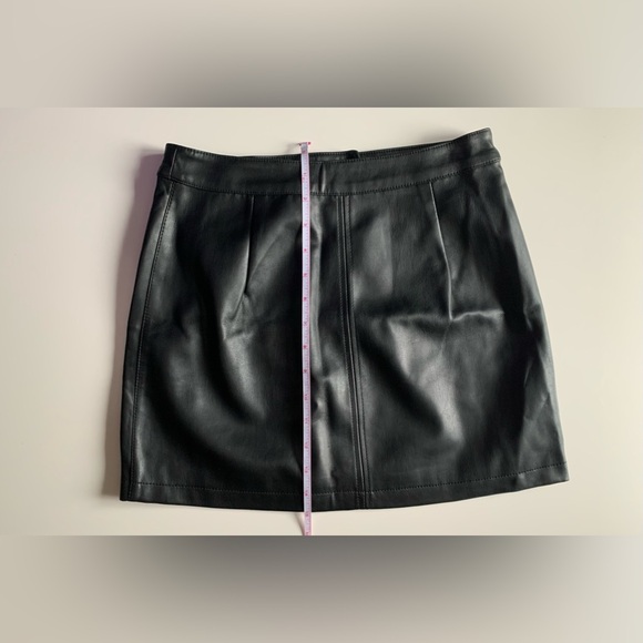 Forever 21 Skirt - Picture 3 of 4